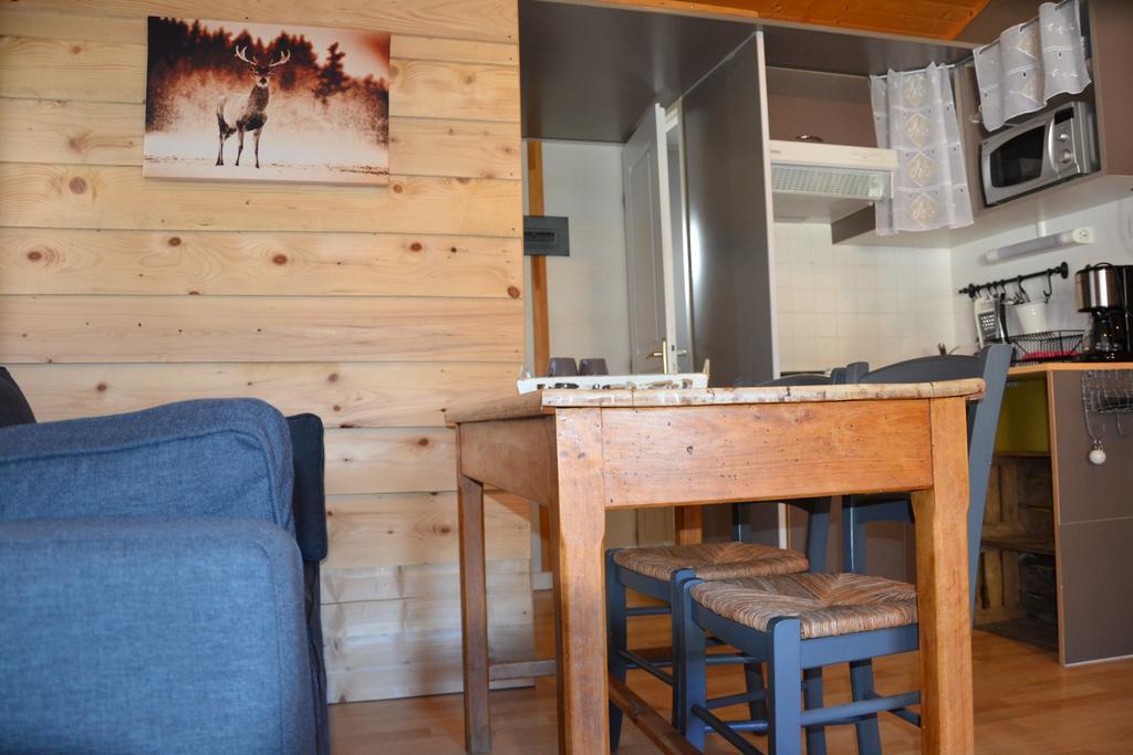 מלון Roquefeuil Camping La Mare Aux Fees מראה חיצוני תמונה