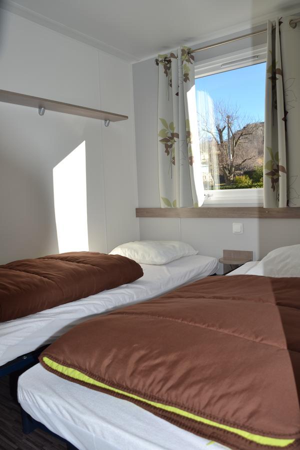 מלון Roquefeuil Camping La Mare Aux Fees מראה חיצוני תמונה