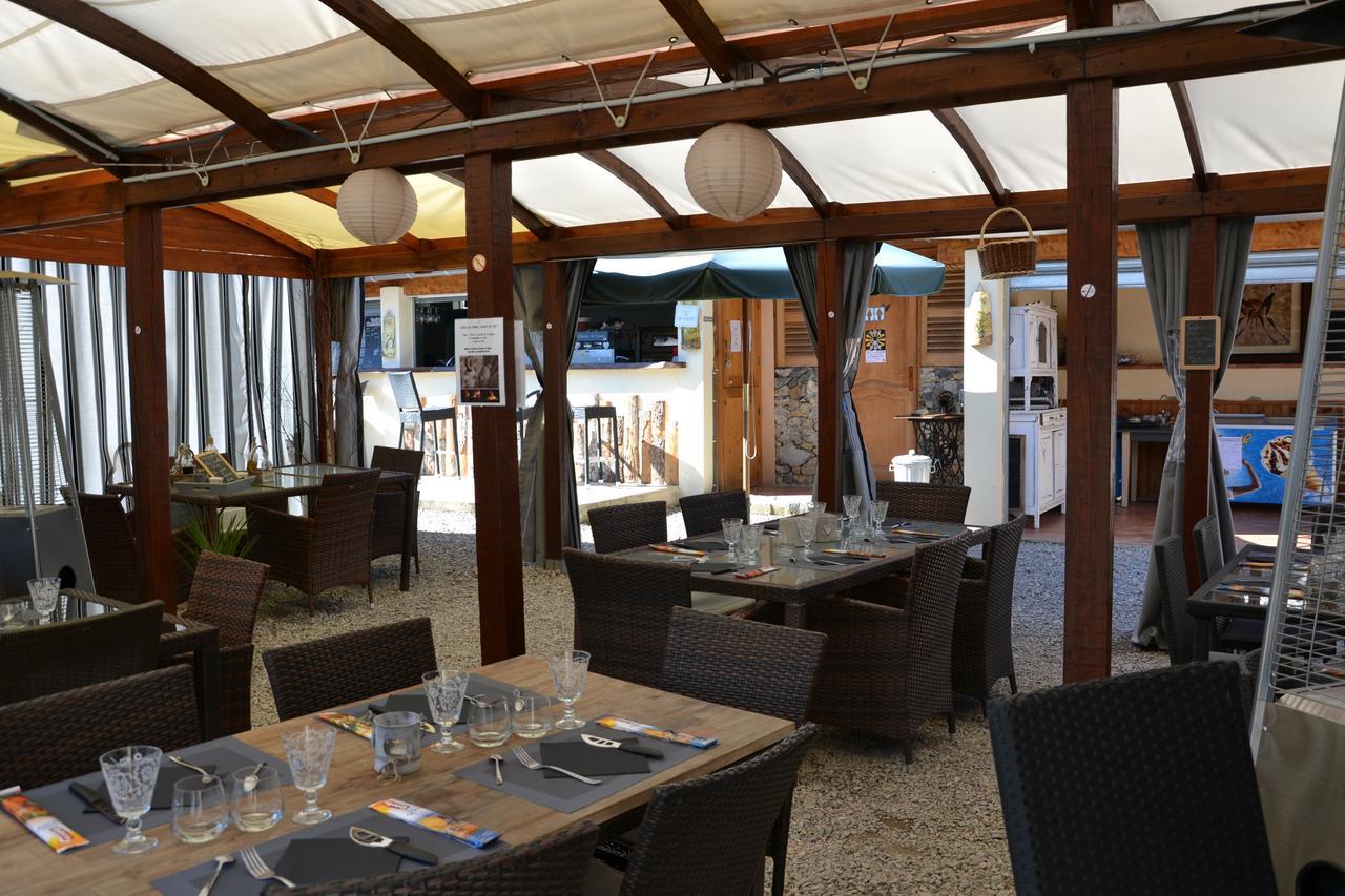 מלון Roquefeuil Camping La Mare Aux Fees מראה חיצוני תמונה