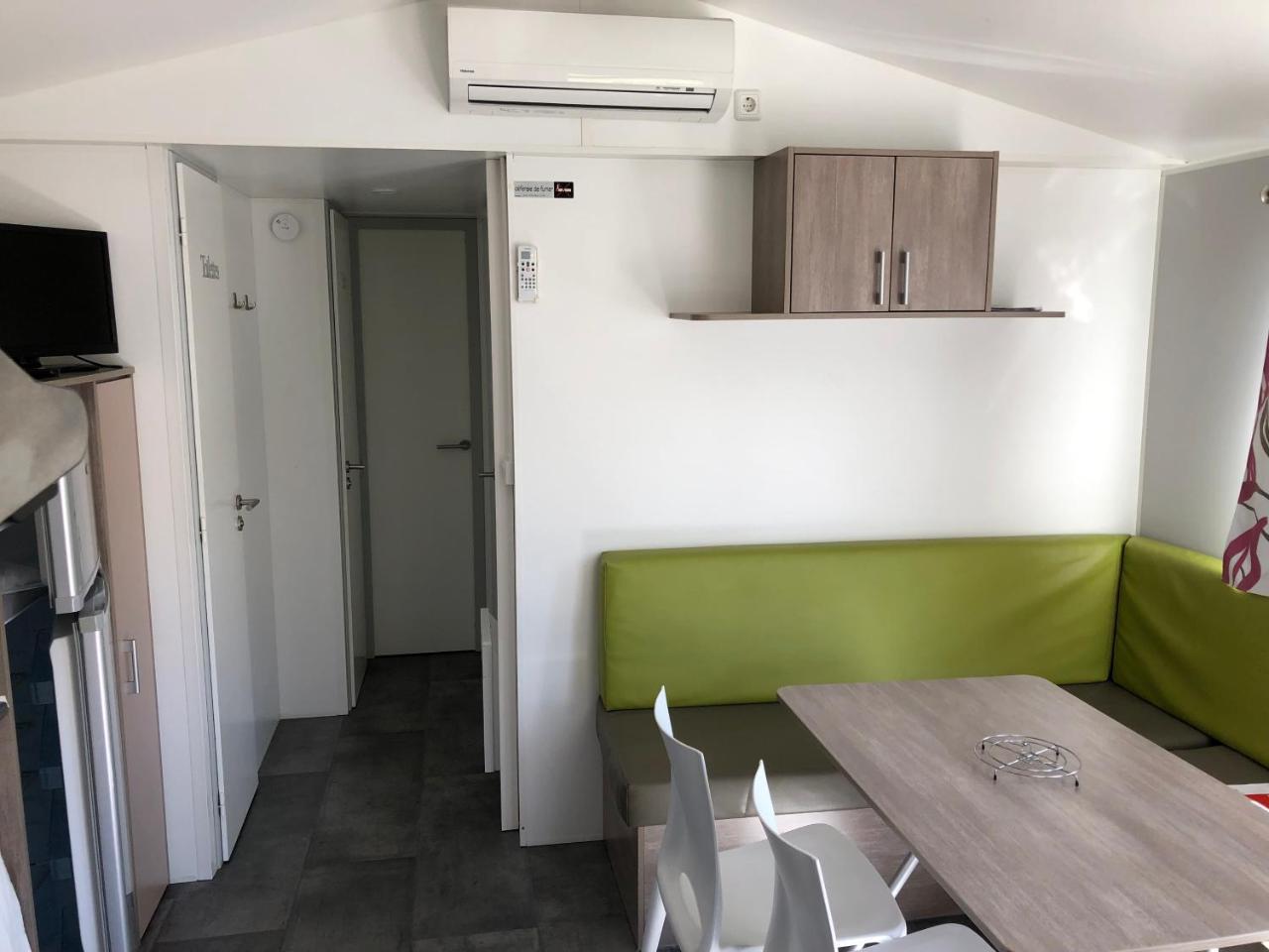 מלון Roquefeuil Camping La Mare Aux Fees מראה חיצוני תמונה